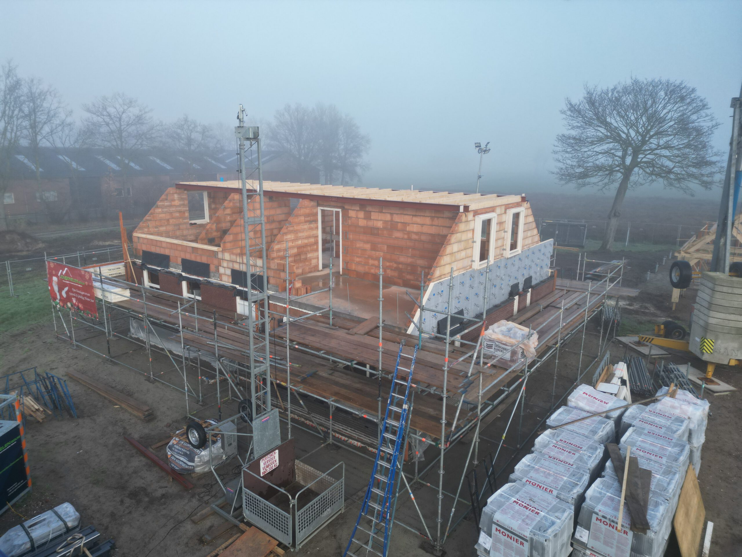 nieuwbouw gereed voor maken dak